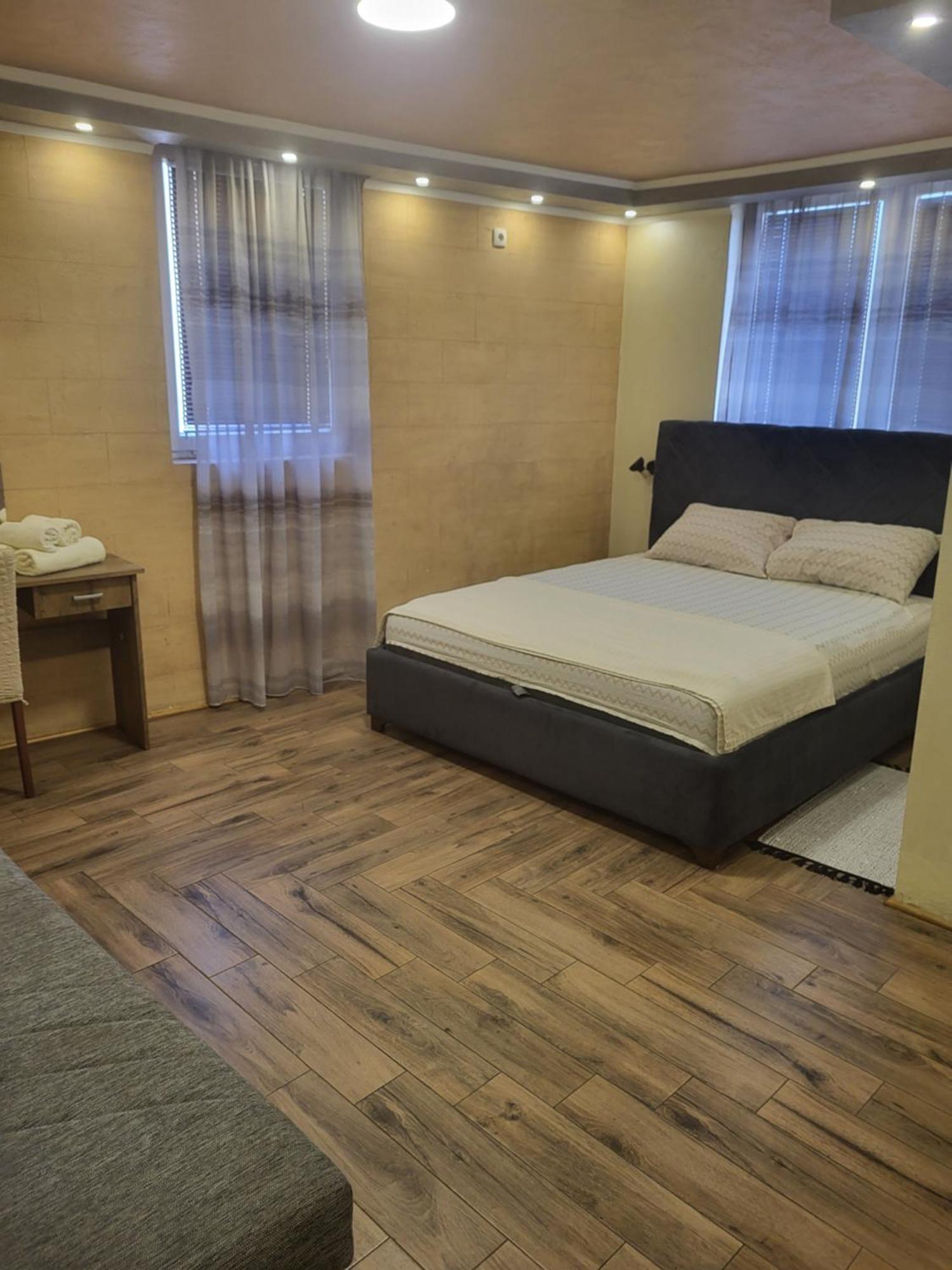 Prenociste Rooms Simke 苏博蒂察 外观 照片